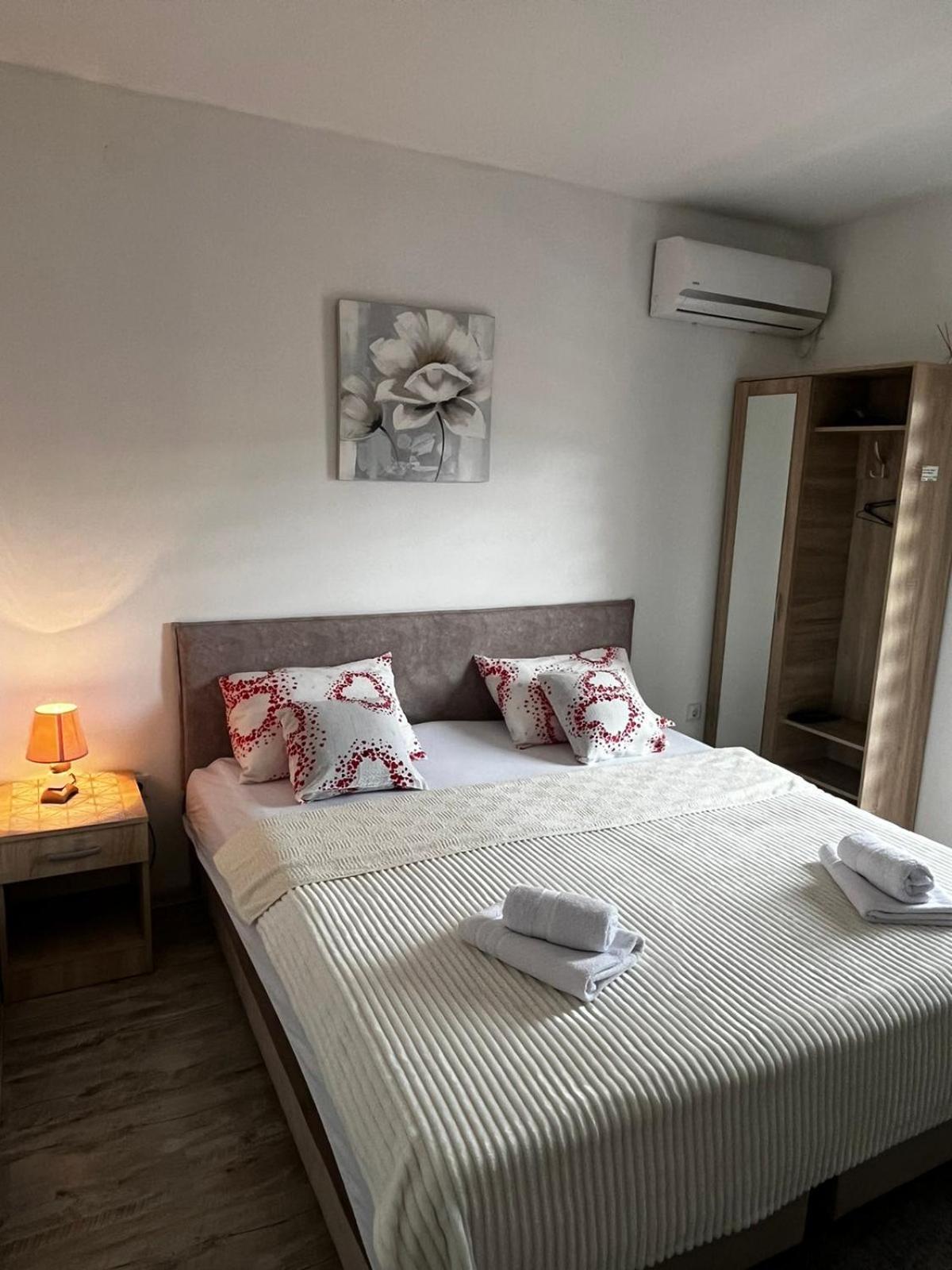 Apartmani Nikolic Višegrad Cameră foto